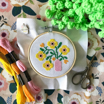 Relax & Stitch: Beginner Mini Cross Stitch Workshop (Mother’s Day Gift Edition) | May 2